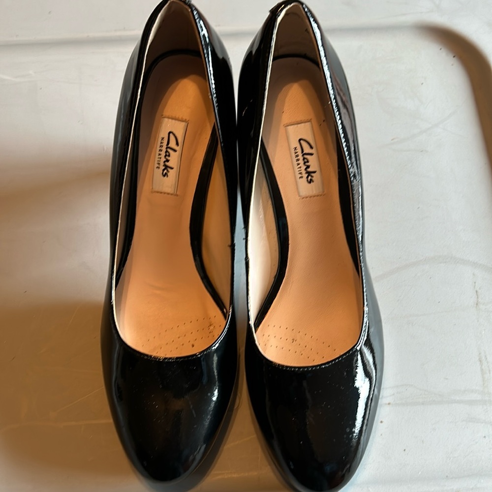 CLARKS HEELS